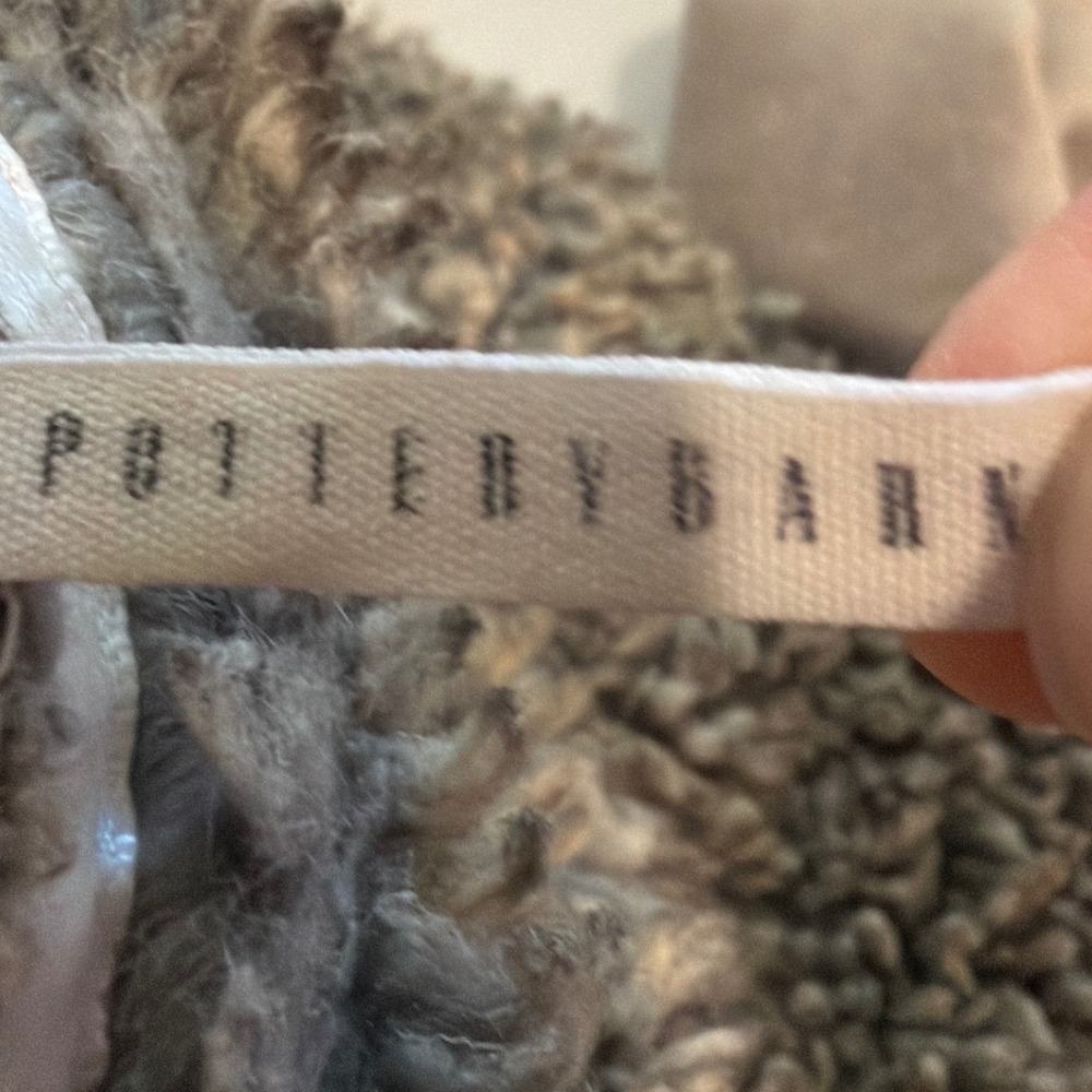 Pottery Barn Hooded Plush Robe Taupe Gray Faux Fur Trim Initial C Embroidered - Picture 7 of 8
